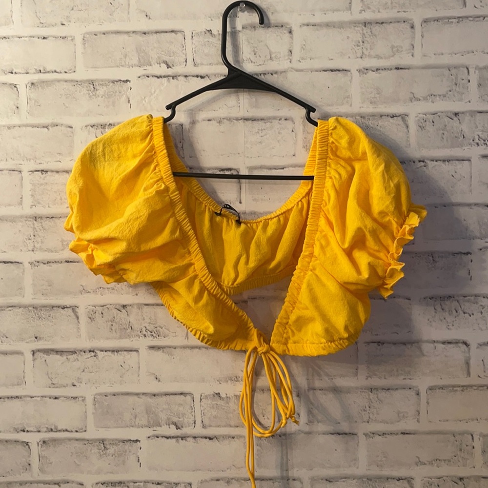 yellow shein tied crop top